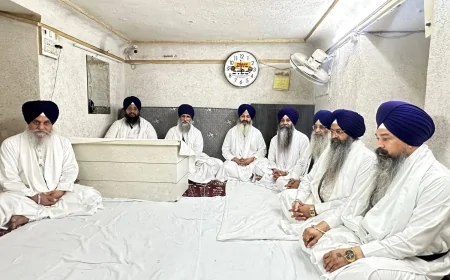 श्री गुरु ग्रंथ साहिब सत्कार कानून पर जताई आपत्ति, हरमंदिर साहिब और अकाल तख्त के जत्थेदारों ने पंजाब सरकार से मांगे संशोधन