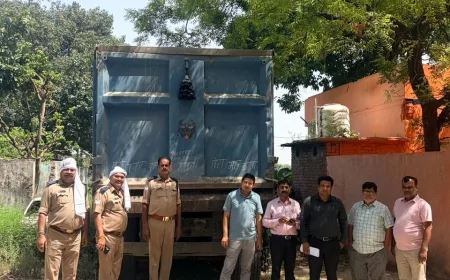 ओवरलोड ट्रक ने पीटीओ की गाड़ी में मारी टक्कर, पुलिस पीछा करती रही और चालक फरार