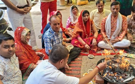 “अभिमान टूटे तो भगवान भी बन जाते हैं द्वारपाल” — हाथरस में भागवत कथा का भावपूर्ण समापन