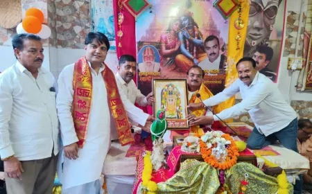 ज्ञान, वैराग्य और हरि से मिलन का सहज मार्ग दिखाती है भागवत कथा
