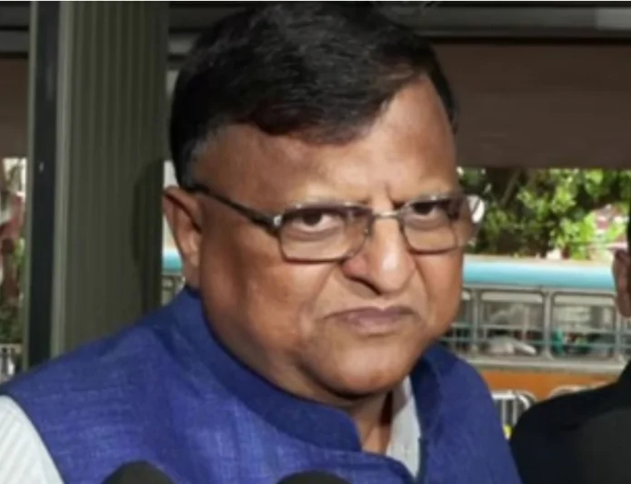 ममता के आरोपों पर चुनाव आयोग का जवाब: ‘बिना सबूत दावे बेबुनियाद’, सीईओ ने खारिज किए आरोप