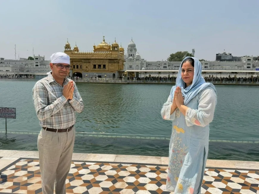 जालंधर डिवीजन के कमिश्नर रामवीर ने दरबार साहिब और दुर्गियाना मंदिर में टेका माथा, सबकी भलाई की प्रार्थना
