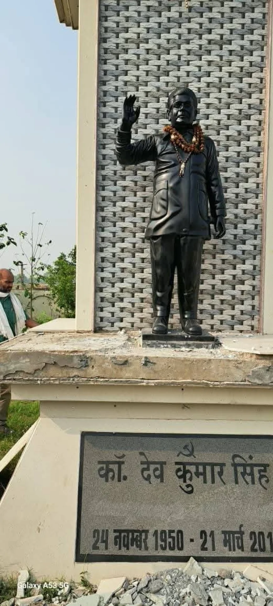 ATTEMPT TO DEMOLISH MEMORIAL IS UNDEMOCRATIC AND REPRESSIVE: CPI-ML