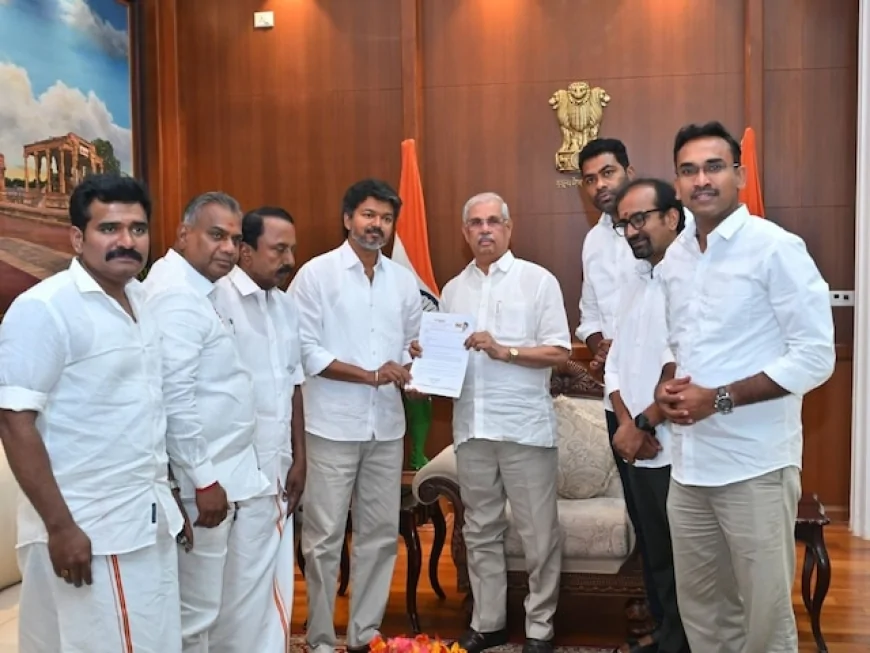 सरकार गठन की कवायद तेज, राज्यपाल से मिलने लोक भवन पहुंचे टीवीके प्रमुख विजय
