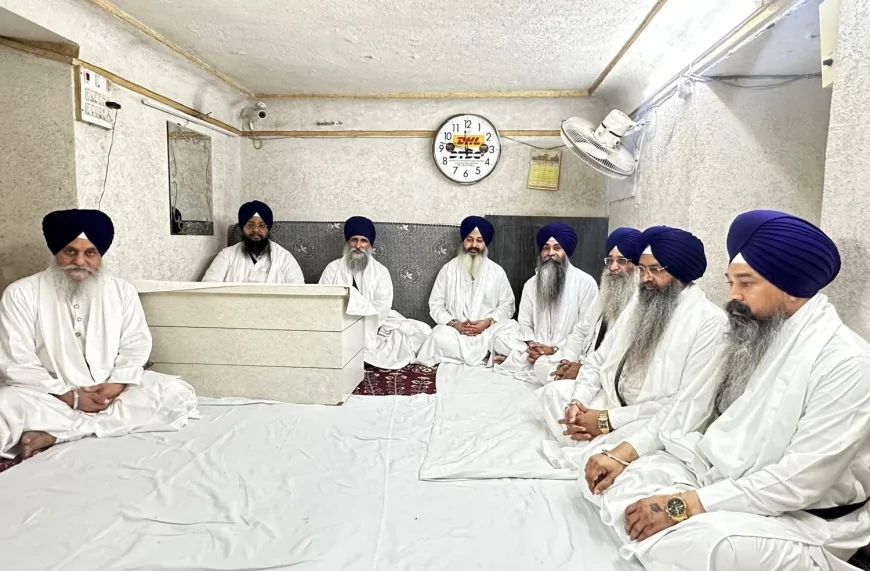 श्री गुरु ग्रंथ साहिब सत्कार कानून पर जताई आपत्ति, हरमंदिर साहिब और अकाल तख्त के जत्थेदारों ने पंजाब सरकार से मांगे संशोधन