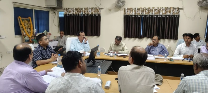 उपभोक्ताओं को निर्बाध आपूर्ति सुनिश्चित करने के लिए वितरण ट्रांसफार्मरों की रिकंडीशनिंग और लोड बैलेंसिंग की जाए : प्रबंध संचालक श्री ऋषि गर्ग