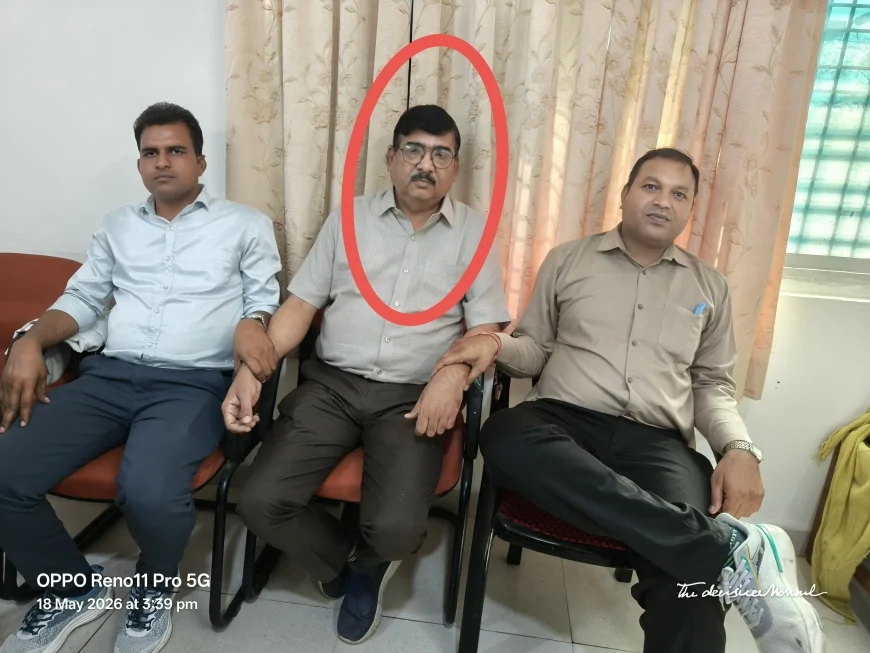लोकायुक्त इंदौर की बड़ी कार्रवाई: जिला परियोजना समन्वयक प्रदीप कुमार खरे एक लाख रुपये रिश्वत लेते रंगे हाथ गिरफ्तार