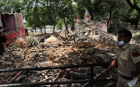 डीडीए की कार्रवाई से उजड़े नाविक परिवार, यमुना किनारे पीढ़ियों पुरानी आजीविका पर गहराया संकट