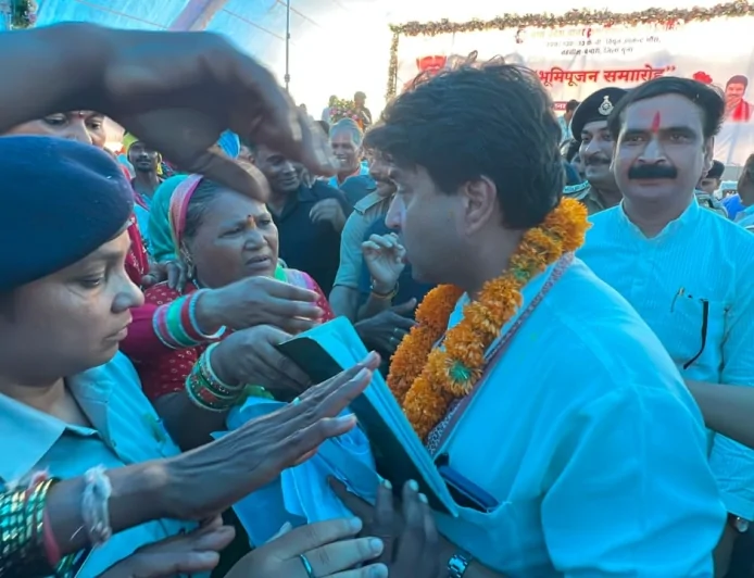 278 करोड़ की बिजली परियोजना की सौगात, सिंधिया बोले— 'जिसको किसी ने नहीं पूछा, उसको मोदी ने पूजा'