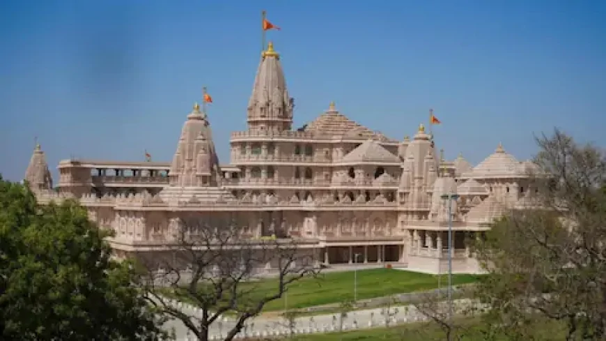 राम मंदिर चढ़ावा गबन विवाद: पूर्व लेखा प्रभारी के दावों से बढ़ी सियासी हलचल