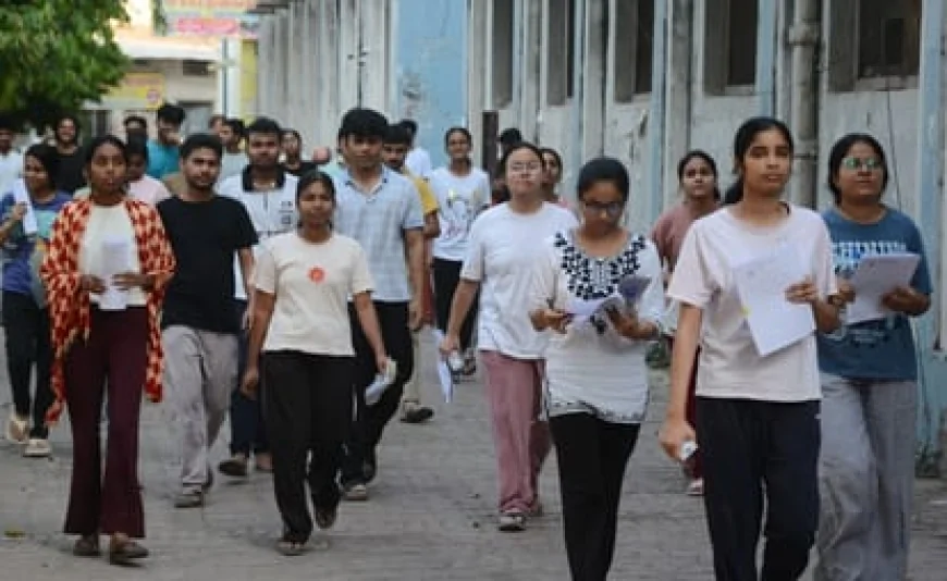 नीट री-एग्जाम को लेकर सरकार अलर्ट, कैबिनेट सचिव की चेतावनी- गड़बड़ी करने वालों पर होगी सख्त कार्रवाई