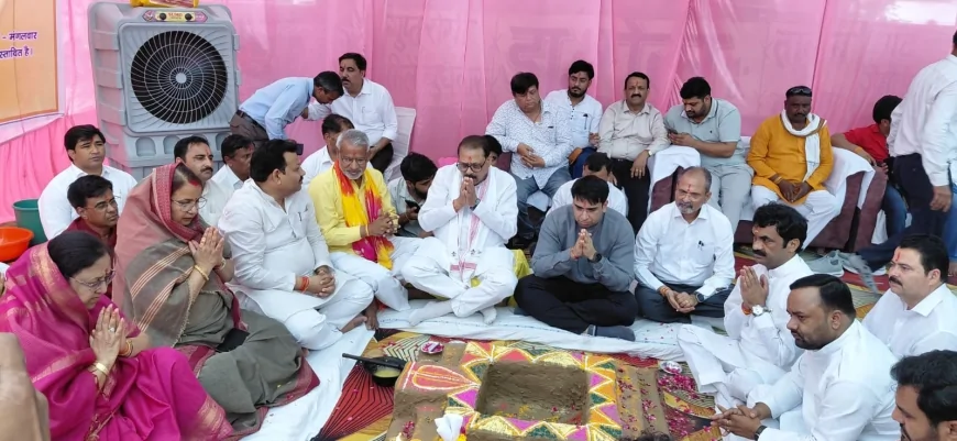 हाथरस को मिली अटल कन्वेंशन सेंटर की सौगात, प्रभारी मंत्री ने किया भूमि पूजन