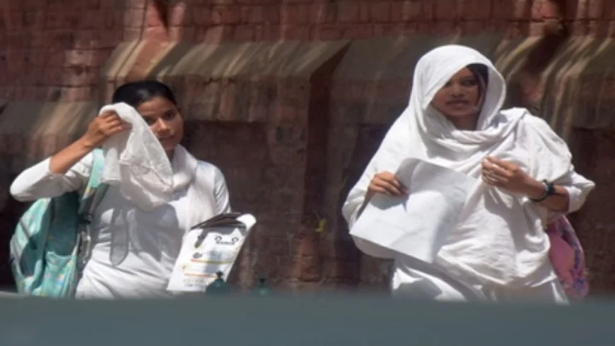 आगरा में बढ़ी गर्मी की मार: 39.6°C पहुंचा तापमान, धूप और उमस से लोग बेहाल