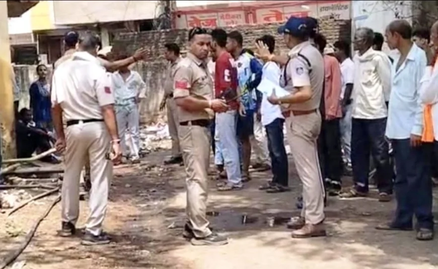नई सड़क क्षेत्र में युवक ने फांसी लगाकर दी जान, पोस्टमार्टम को लेकर जिला अस्पताल में हंगामा