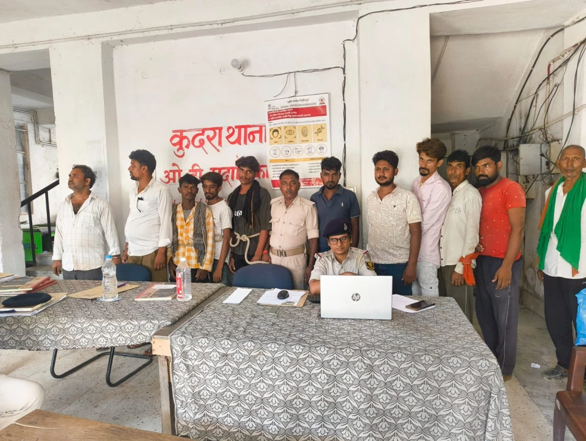 10 ARRESTED FOR ALCOHOL CONSUMPTION