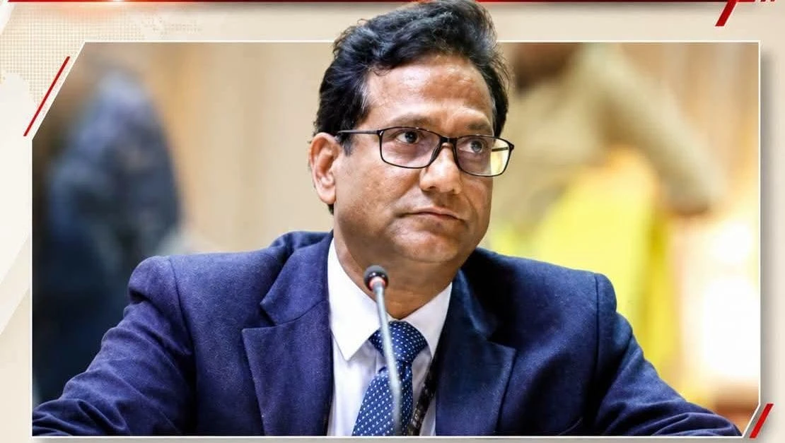 खीरा सब्सिडी विवाद के बीच नरेश पाल गंगवार बने शिक्षा सचिव