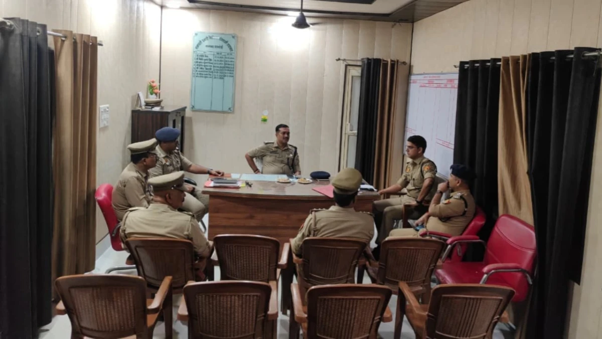कांवड़ यात्रा: सुरक्षा, ट्रैफिक और अफवाहों पर रहेगी कड़ी नजर, हरदोई-शाहजहांपुर पुलिस की संयुक्त बैठक
