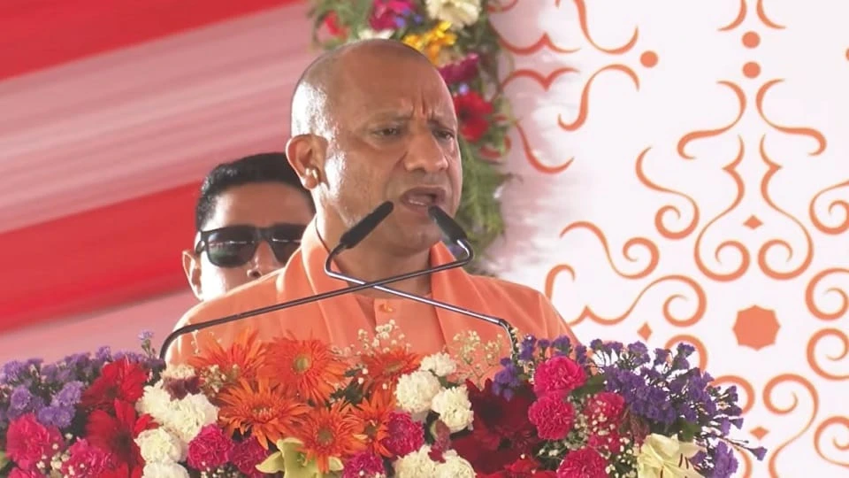 योगी आदित्यनाथ का बड़ा एलान, आगरा में बनेगा इंटरनेशनल एयरपोर्ट; विपक्ष पर साधा निशाना