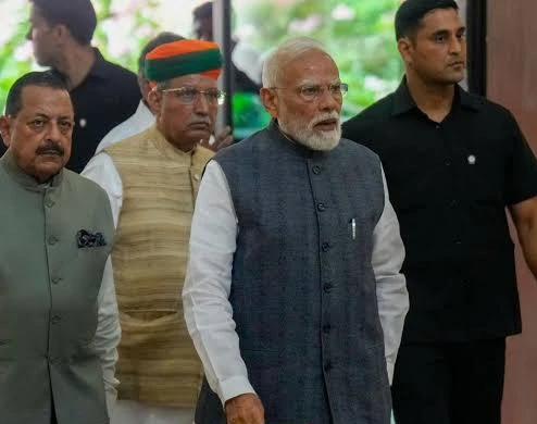 पेपर लीक पर सख्त होगी मोदी सरकार, फास्ट ट्रैक कोर्ट समेत नए कानून पर कैबिनेट में होगी चर्चा