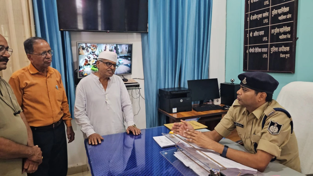जैन मुनि के साथ अभद्र व्यवहार, अपमान जनक शब्द को लेकर गुना डीएसपी जैन समाज गुना ने सोपा ज्ञापन