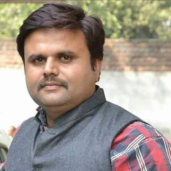 वरिष्ठ पत्रकार दुष्यंत सिंह सिकरवार के खिलाफ साजिश का आरोप, झूठे आवेदनों पर एफआईआर की मांग