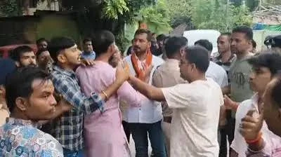 बांकीपुर उपचुनाव में झड़प: BJP और जन सुराज कार्यकर्ता आमने-सामने, पुलिस ने संभाली स्थिति