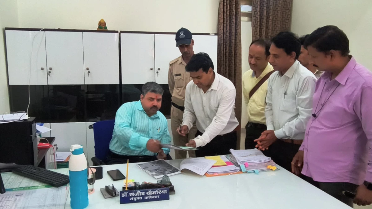 शहर में बढ़ रही भिक्षावृत्ति पर अंकुश लगाने, राष्ट्रवादी संघ ने कलेक्टर को सौंपा ज्ञापन
