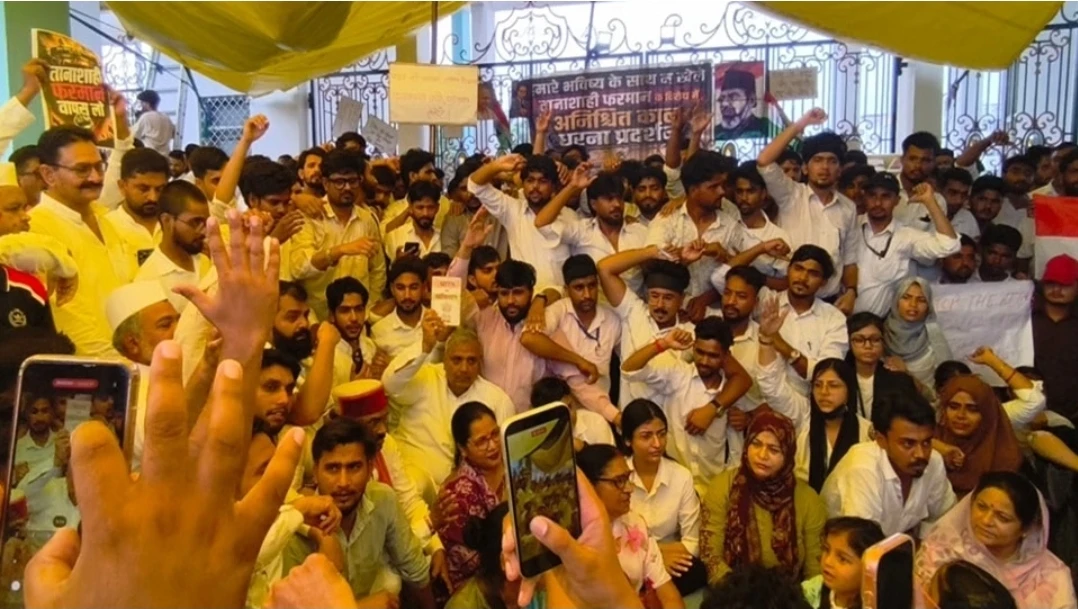 जौहर यूनिवर्सिटी दौरे के दौरान सपा में अंदरूनी कलह, इकरा हसन और आजम समर्थकों में धक्का-मुक्की