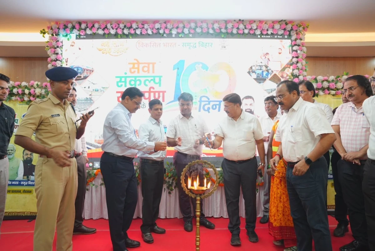 DM AND SP WATCH LIVE BROADCAST AS CM COMPLETES 100 DAYS
