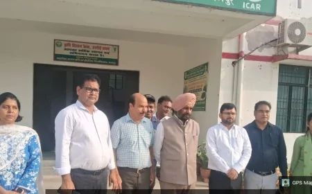 हरदोई में कृषि नवाचार पर जोर, राज्य मंत्री ने किया कृषि विज्ञान केंद्र का निरीक्षण