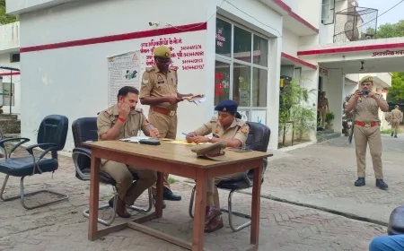 कछौना कोतवाली परिसर में पीस कमेटी बैठक संपन्न