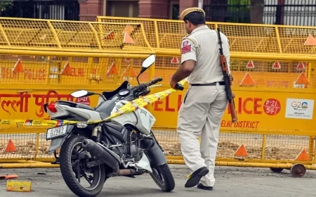 दिल्ली में पुलिस थाने के अंदर चली गोली, सब-इंस्पेक्टर ने सर्विस रिवॉल्वर से की आत्महत्या