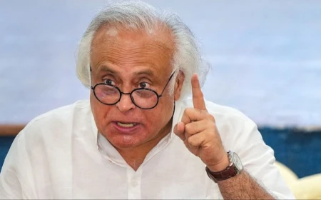 नंदन नीलेकणि टास्क फोर्स पर कांग्रेस का हमला, बोली- सरकार छवि सुधारने की कोशिश कर रही
