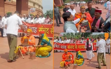 संसद परिसर में विपक्ष का अनोखा प्रदर्शन, साधु बने पप्पू यादव; राहुल गांधी समेत नेताओं ने दिया 'चढ़ावा'