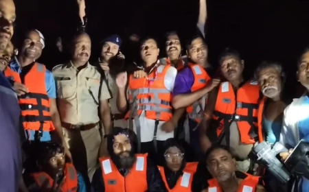 सेल्फी बनी मुसीबत: खंडवा में नदी के टापू पर फंसे चार युवक, 11 घंटे के रेस्क्यू के बाद सभी सुरक्षित