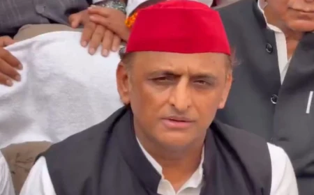 अखिलेश यादव बोले- शिक्षा मंत्री का इस्तीफा छात्रों के आंदोलन की पहली बड़ी जीत, 2027 में बदलाव का दावा