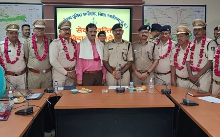 पुलिस विभाग ग्वालियर से सेवानिवृत्त हुए पुलिस अधिकारी व कर्मियों को एसएसपी ग्वालियर ने दी विदाई
