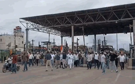 मूंग खरीदी और MSP की मांग पर किसानों का भोपाल कूच जारी, बैरिकेडिंग तोड़ आगे बढ़े प्रदर्शनकारी