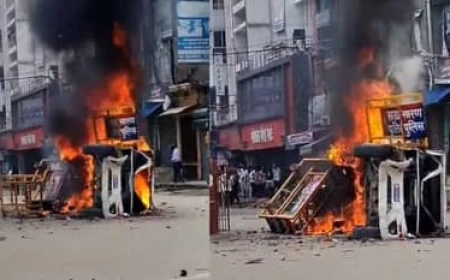 छपरा में बेकाबू हुआ प्रदर्शन, भीड़ ने पुलिस वाहन फूंका; पथराव के बाद पुलिस का लाठीचार्ज