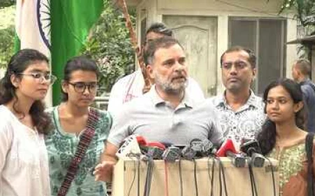 राहुल गांधी का दावा- धर्मेंद्र प्रधान को दूसरे मंत्रालय भेजने की तैयारी, बोले- छात्र इस्तीफे से कम पर नहीं मानेंगे