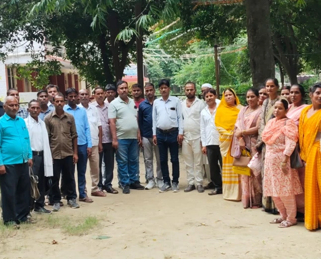 कागजी सत्यापन और खाता अपडेट की विसंगतियों की आड़ में शासन-प्रशासन क्यों है मौन? 1850 प्रेरकों का भविष्य अधर में