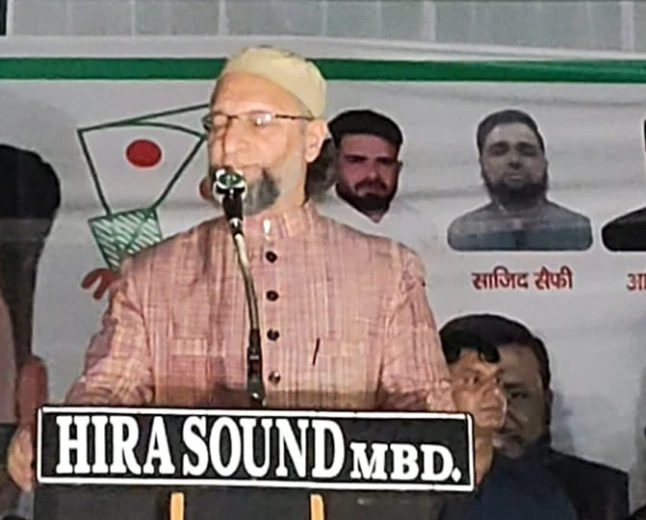 ओवैसी का हमला: बोले- युवाओं ने सरकार को झुकाया, अब तानाशाही नहीं चलेगी; पीएम को रात में बनानी पड़ी वीडियो