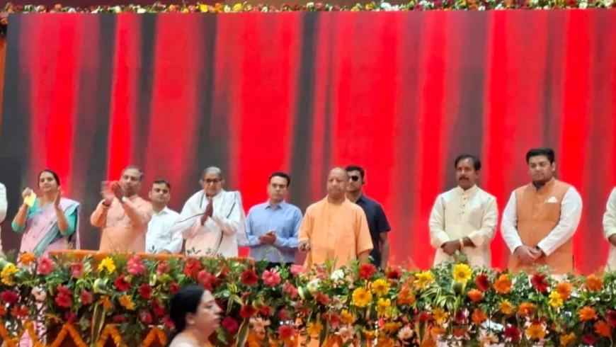 सीएम योगी ने शिक्षक कैशलेस चिकित्सा योजना की शुरुआत की, 12 लाख शिक्षकों को मिलेगा लाभ