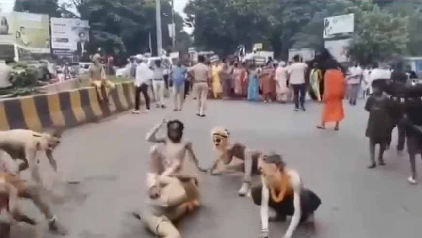 'मंदिर के लुटेरों को सामने लाओ' के नारे, राम मंदिर में कथित वित्तीय अनियमितताओं को लेकर निकली रैली