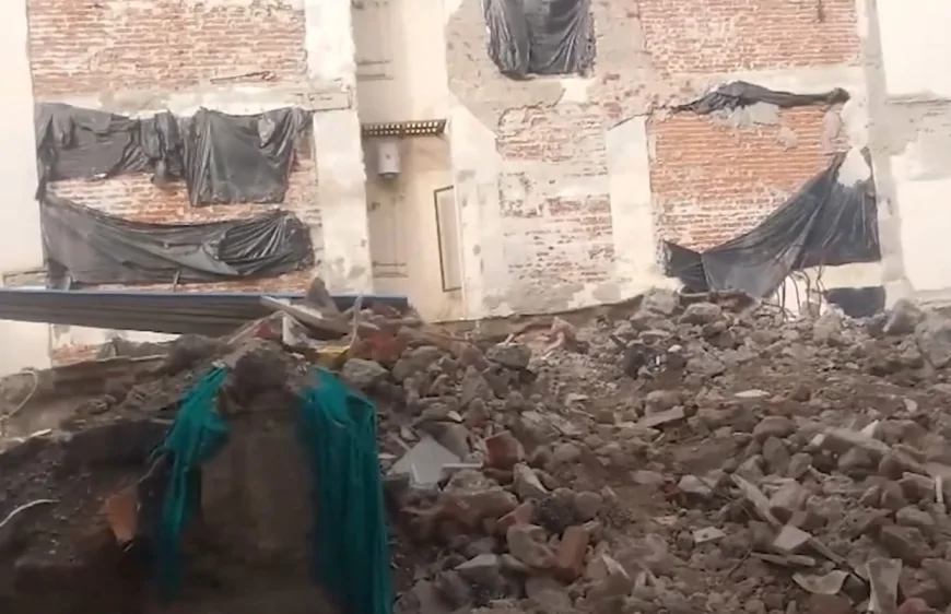 दिल्ली के जसोला में दीवार गिरने से बड़ा हादसा, मलबे में दबे तीन मजदूर; एक की मौत