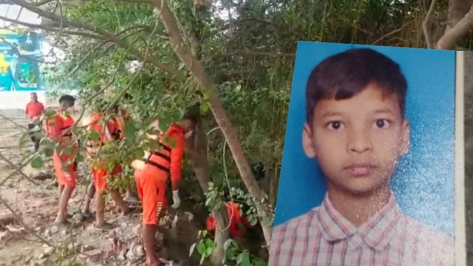 दिल्ली के खुले नाले में बहा 15 वर्षीय मिथुन तीसरे दिन भी लापता, परिजनों ने प्रशासन पर उठाए सवाल