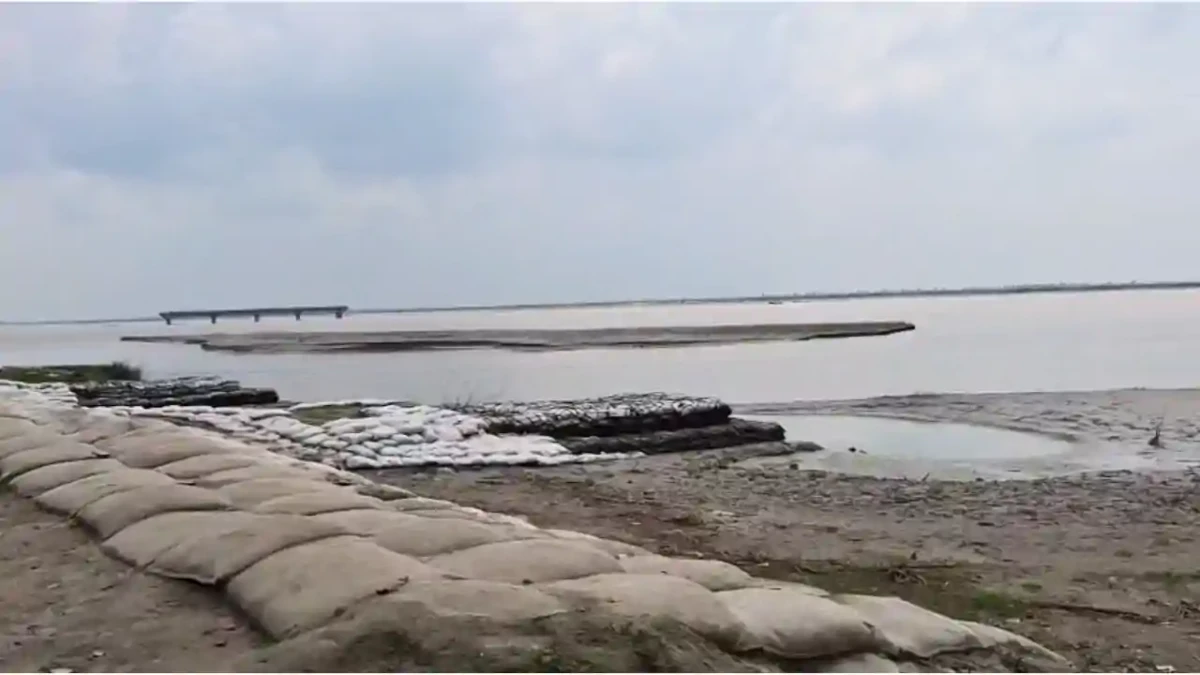 बिहार बाढ़: गंडक नदी के जलस्तर में मामूली बढ़ोतरी, फिलहाल टला बड़ा खतरा; 24 घंटे निगरानी जारी
