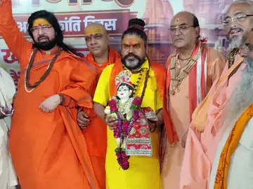 श्रीकृष्ण जन्मभूमि मुक्ति के लिए कारसेवा का ऐलान, संतों ने राष्ट्रपति और CJI को भेजा चार सूत्रीय ज्ञापन