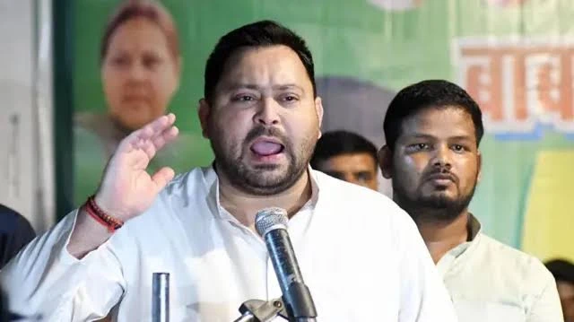 पटना में राजभवन मार्च के दौरान हिरासत में लिए गए तेजस्वी यादव रिहा, बोले- जेल से नहीं डरते, जारी रहेगी लड़ाई