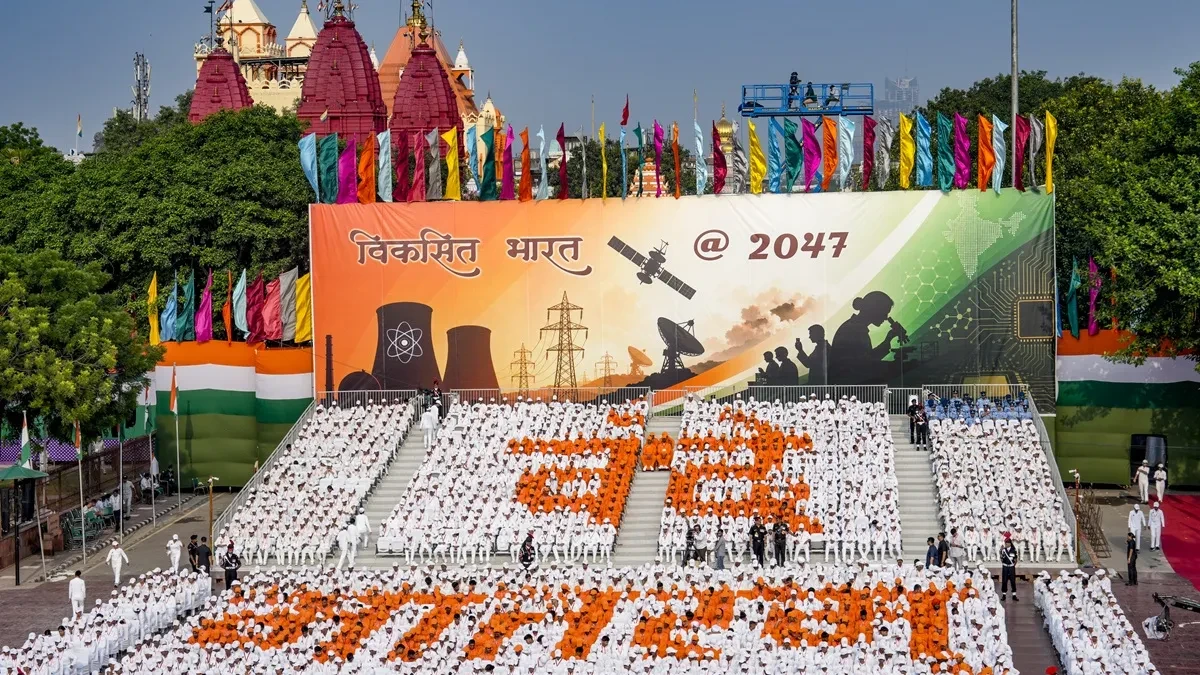 लाल किले पर पहली बार गूंजा ‘वंदे मातरम्’, 150 साल की विरासत का भव्य जश्न